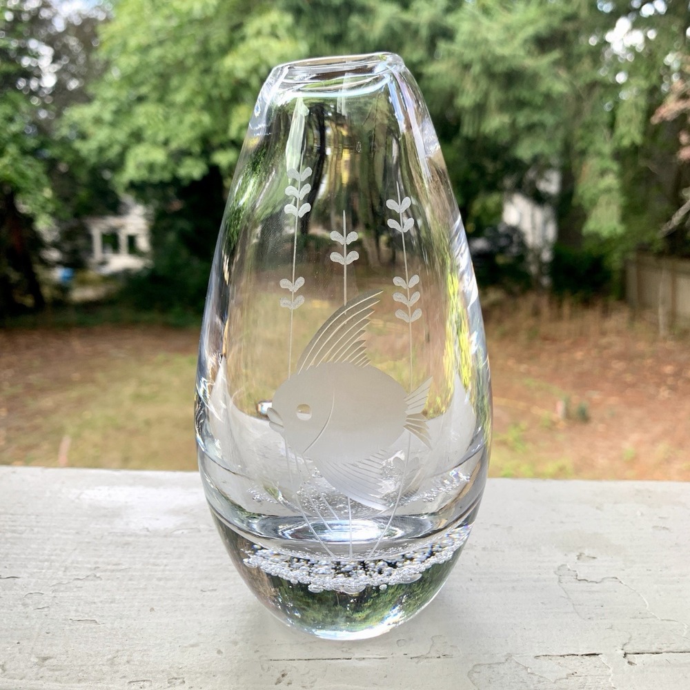 Vintage Kosta Boda Etched Crystal Bud Vase Fish w Plants Controlled Bubble